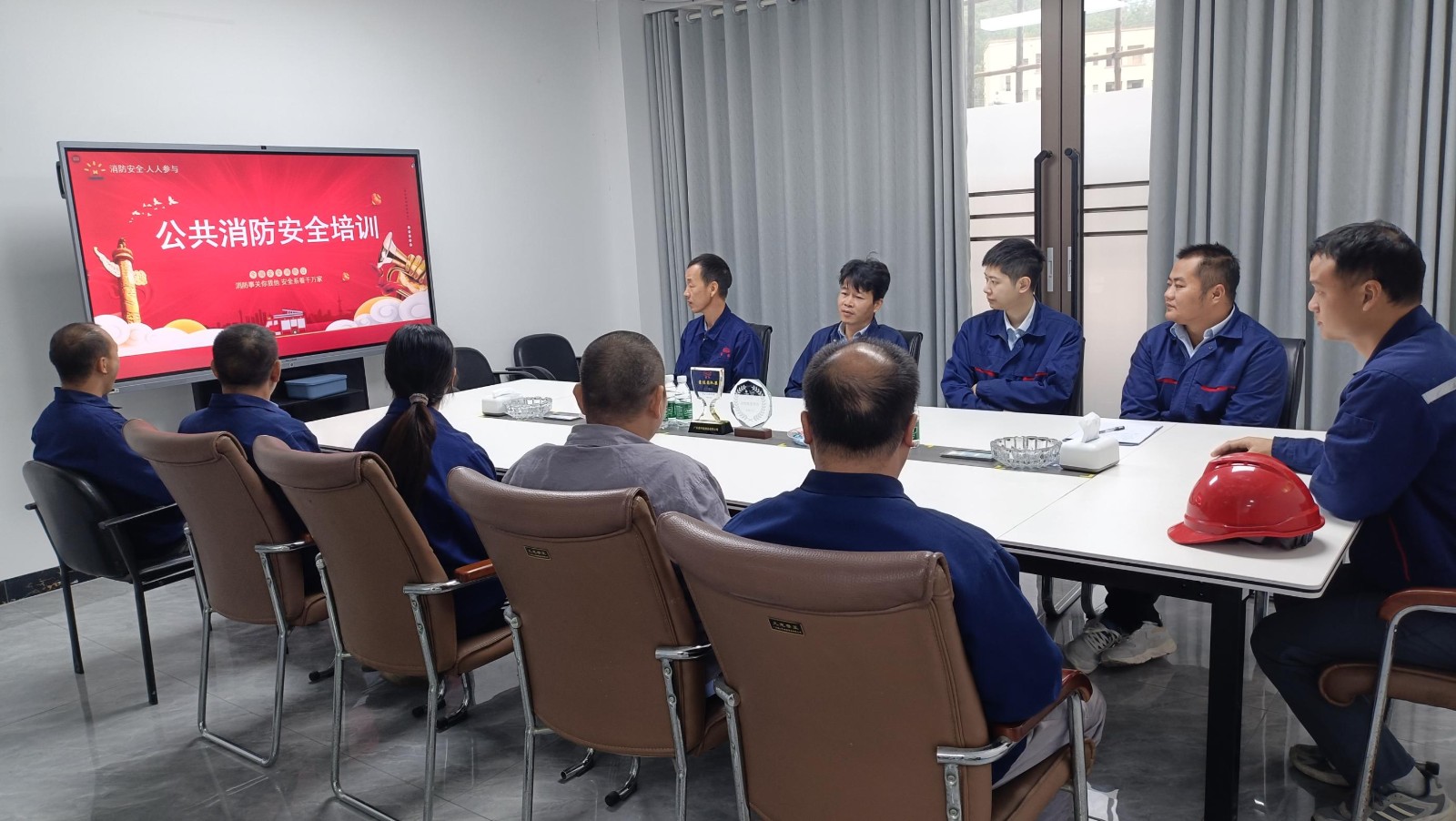 1764816910929691.jpg 1764816910929691.jpg